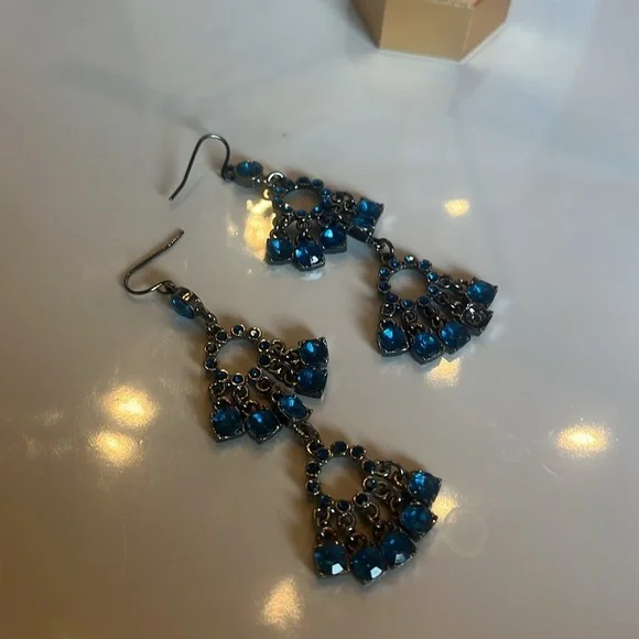 Elegant Blue Crystal Chandelier Earrings - Picture 3 of 7